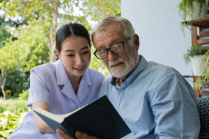 advantages and disadvantages of hospice care